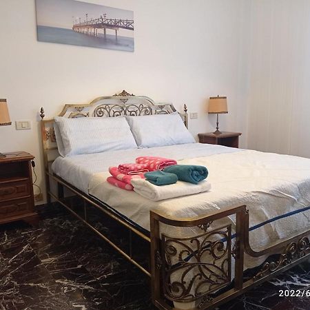 Down Town Emily Apartment La Spezia Ngoại thất bức ảnh