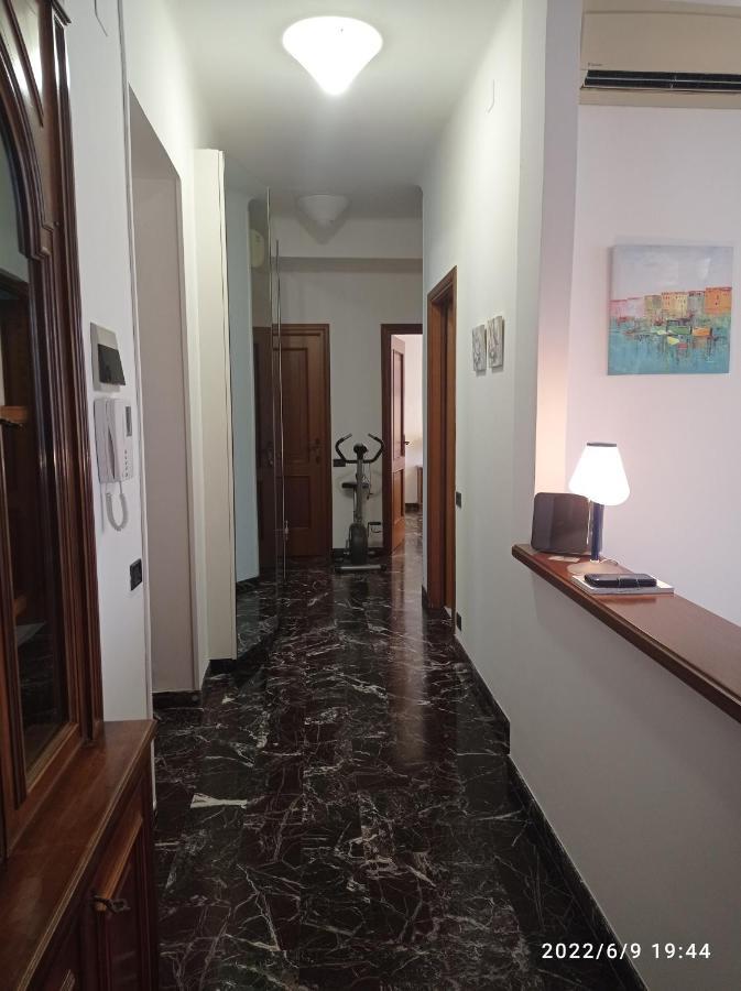 Down Town Emily Apartment La Spezia Ngoại thất bức ảnh