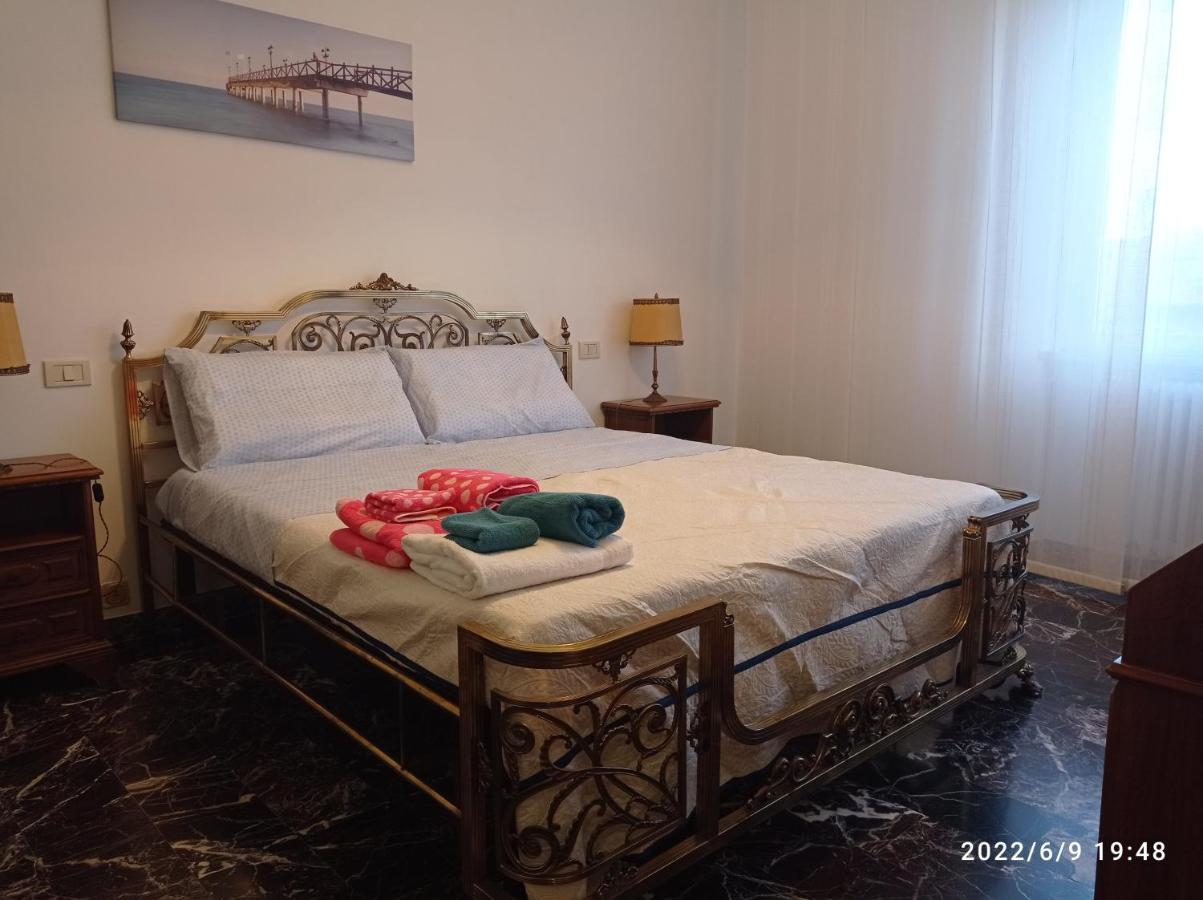 Down Town Emily Apartment La Spezia Ngoại thất bức ảnh