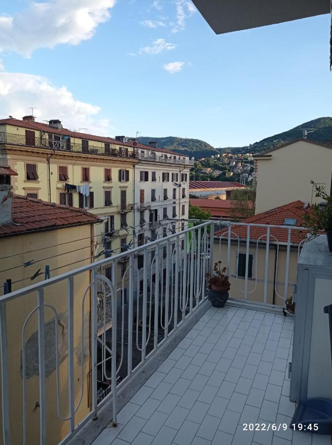 Down Town Emily Apartment La Spezia Ngoại thất bức ảnh