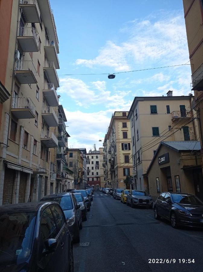 Down Town Emily Apartment La Spezia Ngoại thất bức ảnh