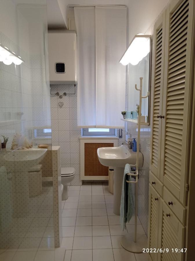 Down Town Emily Apartment La Spezia Ngoại thất bức ảnh